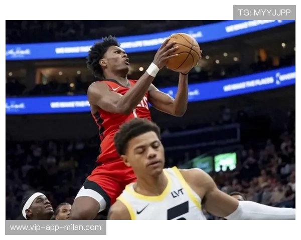 爵士队年轻球员表现抢眼，期待未来辉煌，爵士队主力球员